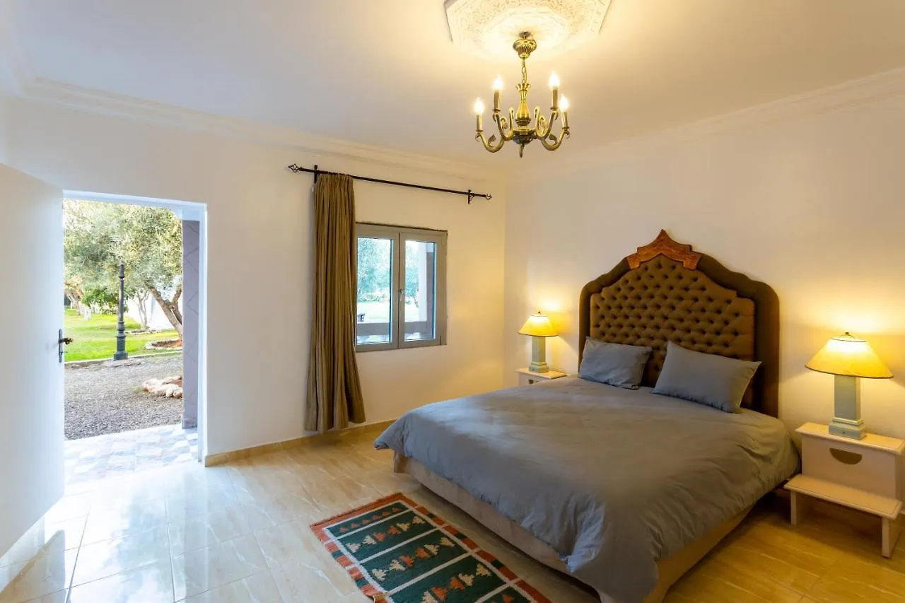 Villa Ayche Tameslouht Pensión