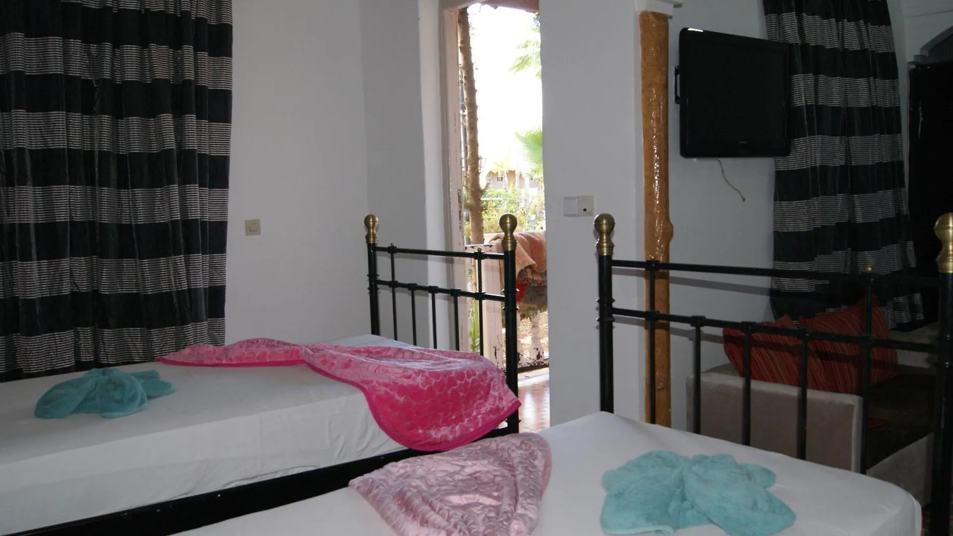 Villa Ayche タメロット